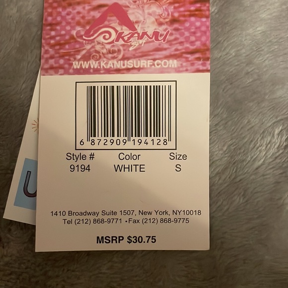 Kanu Rash-guard Color:White Size: Small - Picture 3 of 4